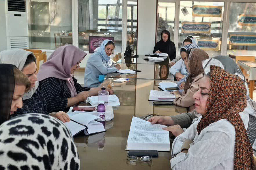 محافل ادبی «صائب نازک سخن» در کتابخانه‌های عمومی استان مرکزی