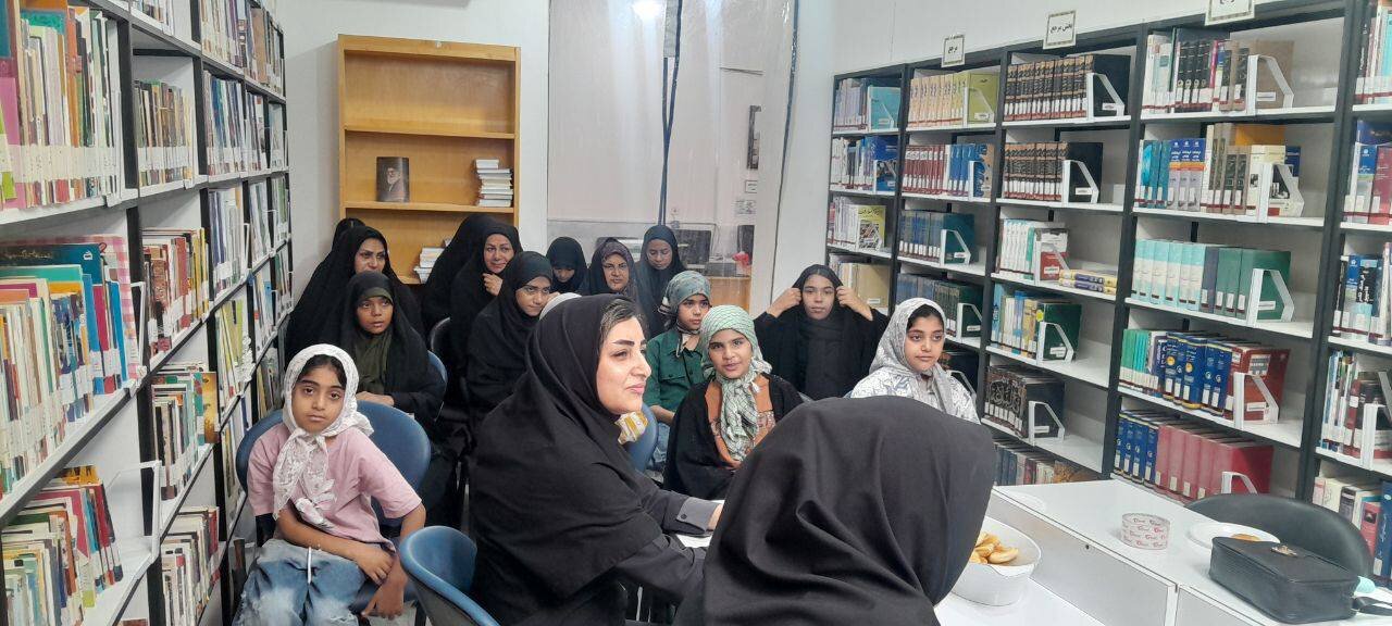 کارگاه آموزشی حفظ منابع طبیعی و مقابله با ریزگردها در کتابخانه عمومی یعقوب لیث سیستانی هامون