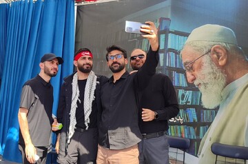 موکب نهاد کتابخانه‌های عمومی کشور در مراسم وداع و بدرقه رهبر شهید