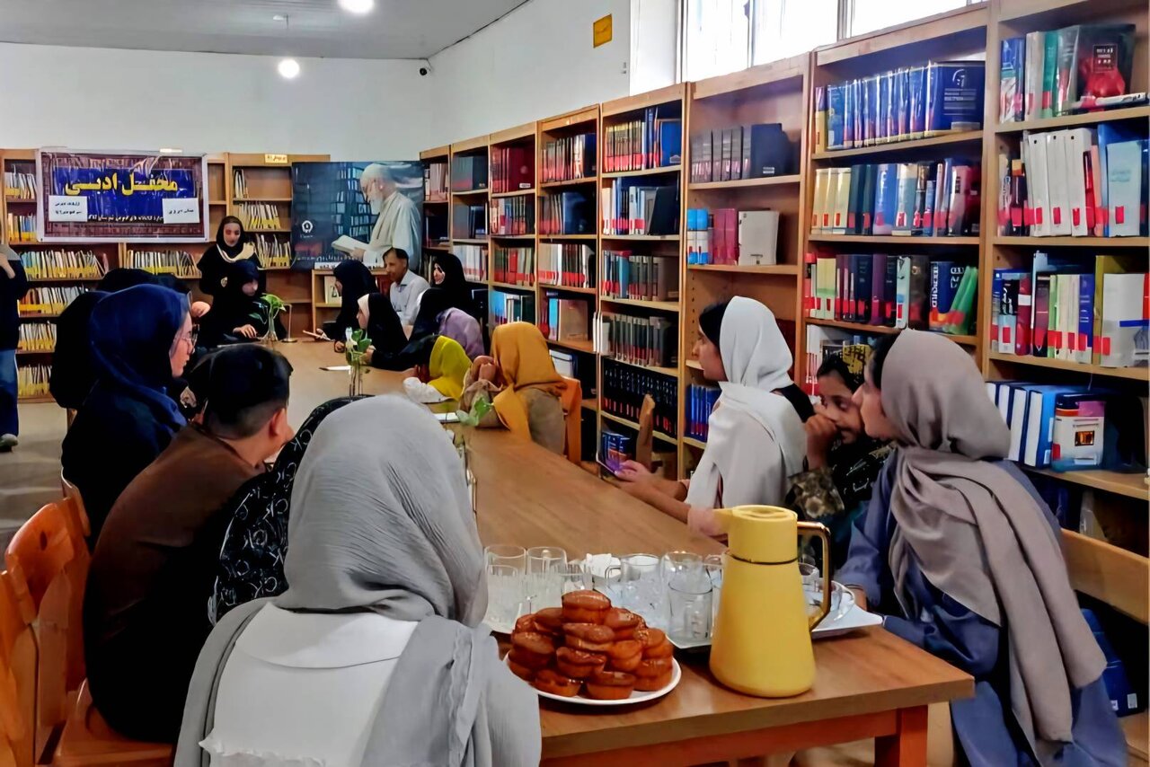 محفل ادبی «صائب نازکسخن» در کلاله برگزار شد