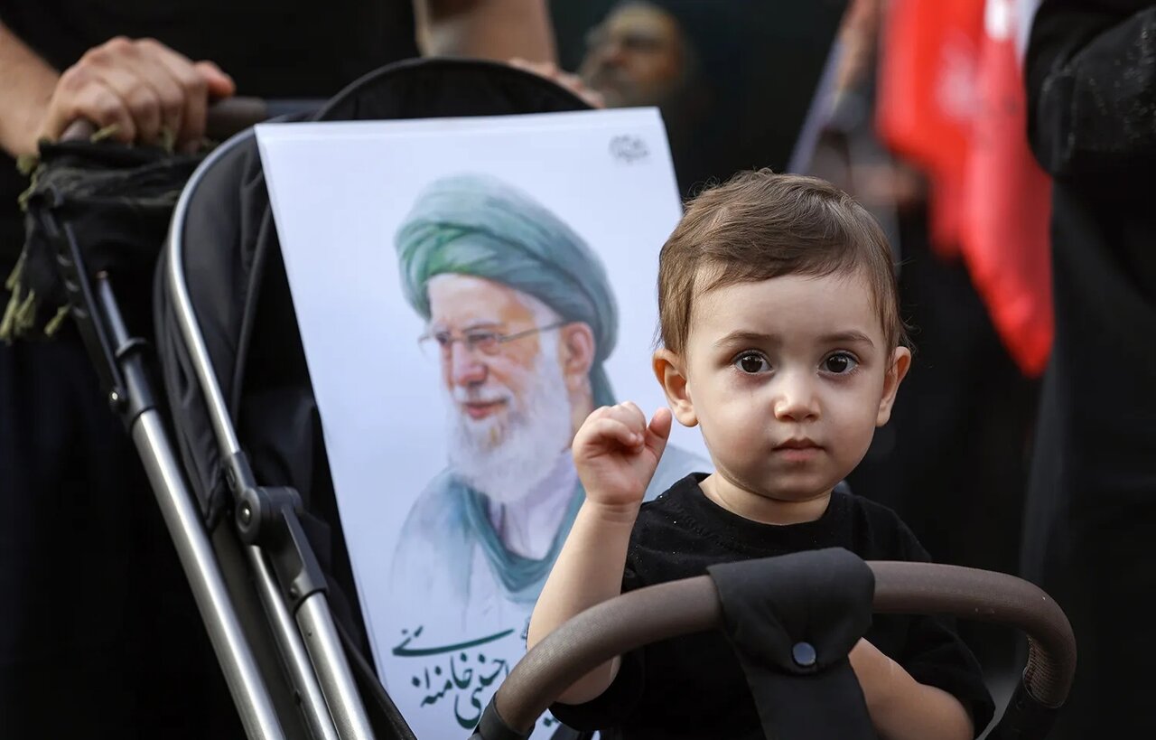 روزی که یک ایران، در قلب تهران گریست