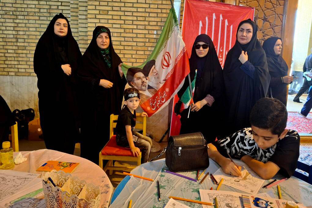 ویژه‌برنامه فرهنگی و هنری «بدرقه آقای شهید ایران؛ باید برخواست» برگزار شد