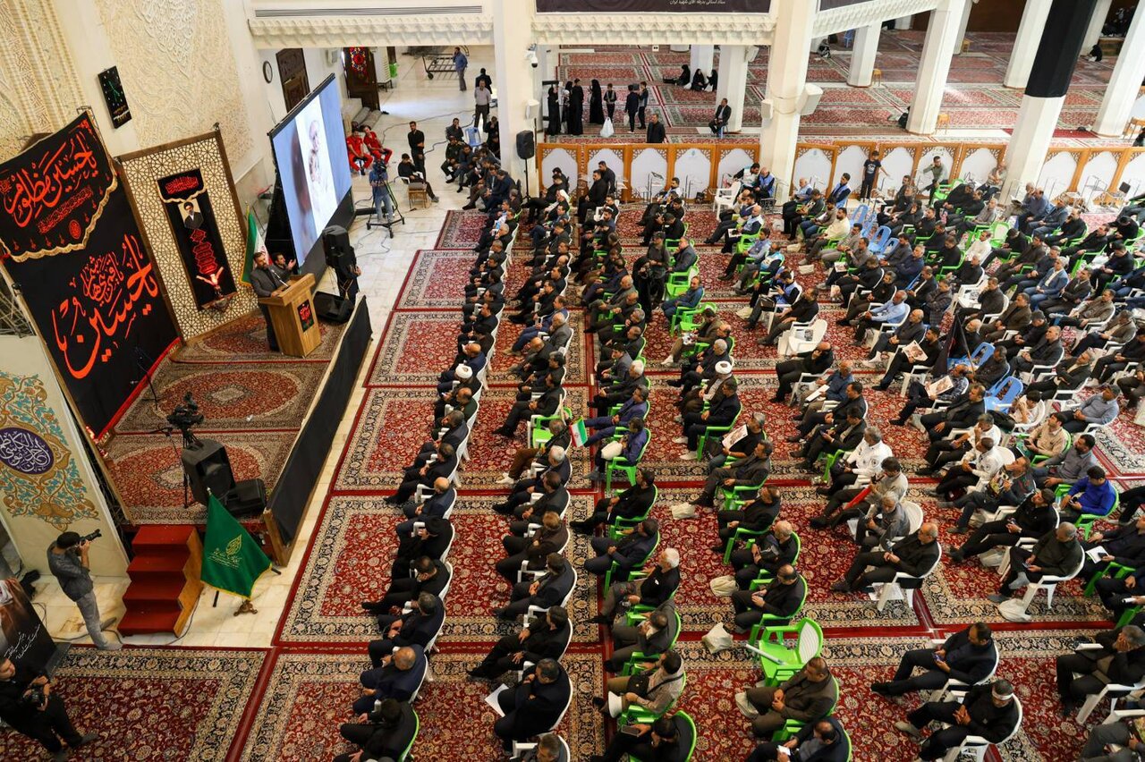 با دلی پُر از بغض؛