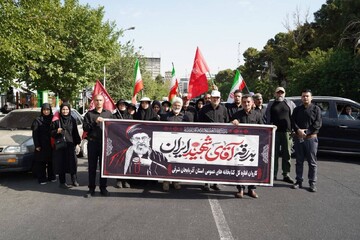حضور کاروان کتابداران و کارکنان کتابخانه‌های عمومی آذربایجان شرقی در آیین وداع و تشییع رهبر شهید انقلاب