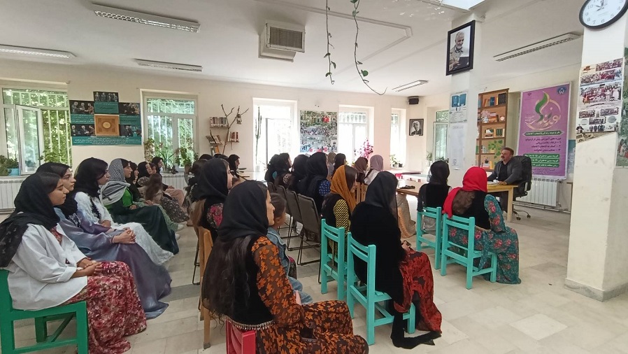 برگزاری کارگاه آموزشی «انتخاب آگاهانه» در کتابخانه عمومی بیساران