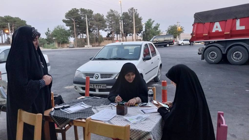 غرفه فرهنگی «کودک و کتاب» کتابخانه عمومی شهید غلامرضا شهروی برپا شد