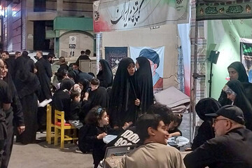 شب‌های فرهنگ و کتاب در غرفه کتابخانه ایران