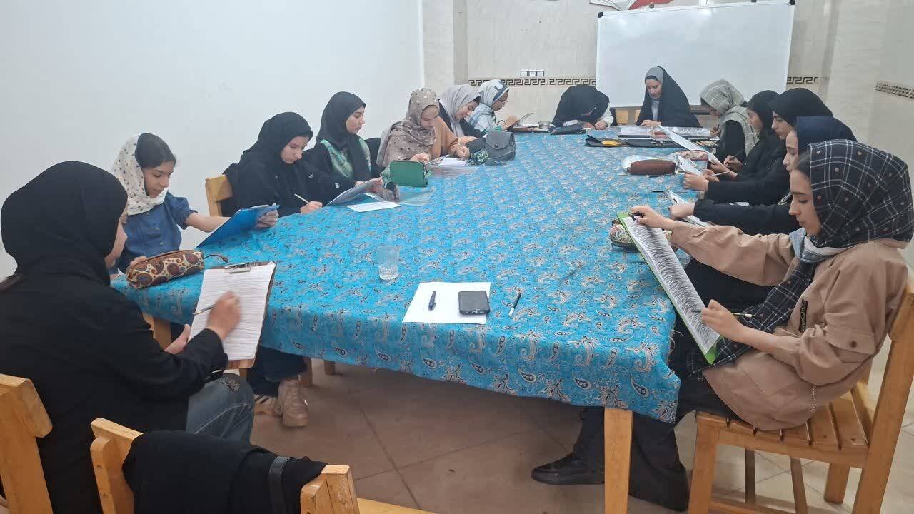 آغاز کلاس‌های آموزشی ویژه کودکان و نوجوانان در کتابخانه‌های عمومی شهرستان زارچ