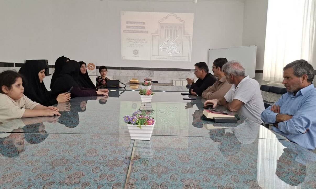 برگزاری محفل ادبی «صائب نازکسخن» در کتابخانه عطایی شهرستان بهاباد