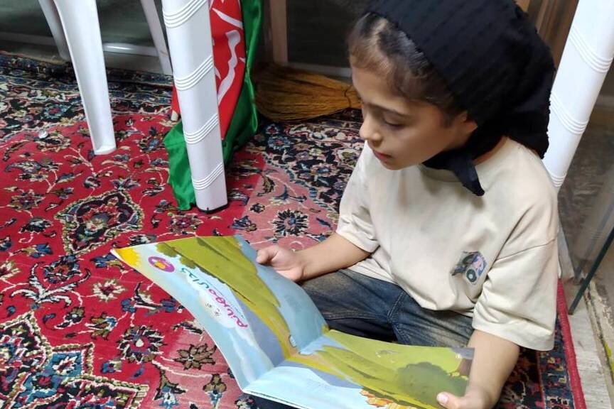 برپایی غرفه کودک برای خدمترسانی فرهنگی به زائران مشهد در دلند