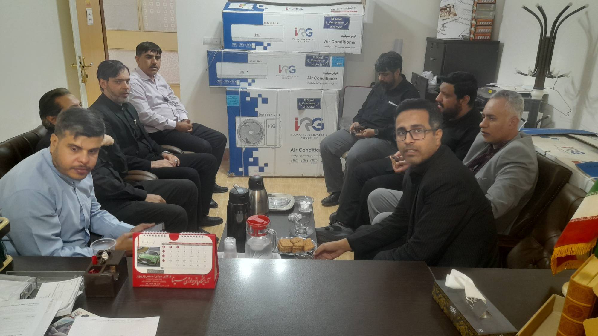 اهدای ۳ میلیارد ریال کتاب کمک‌درسی به کتابخانه‌های عمومی آبادان و خرمشهر