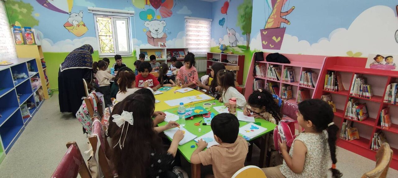 برنامههای فرهنگی و آموزشی طرح «کتابستانه» در کتابخانه عمومی آیتالله نجمآبادی