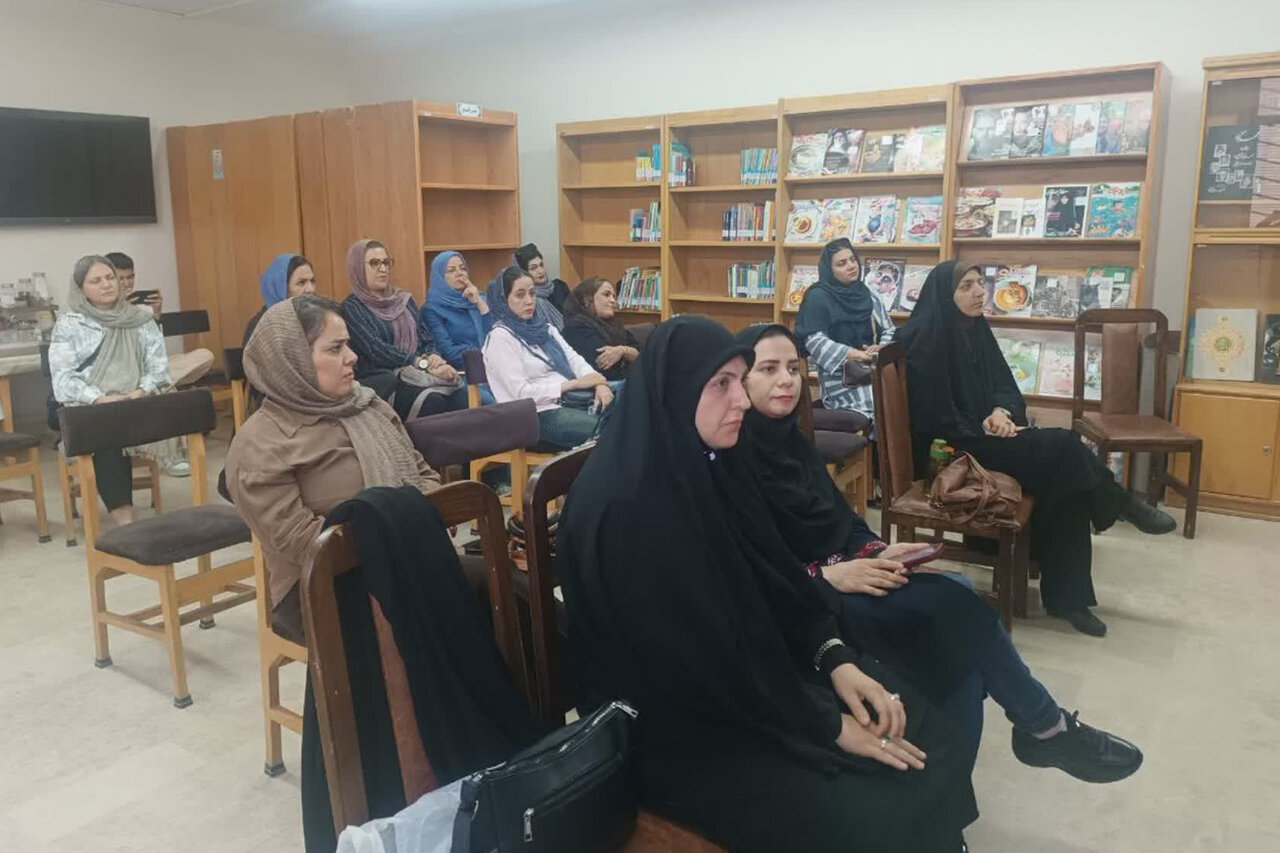 برگزاری برنامههای ترویجی کتابمحور در کتابخانههای عمومی استان مرکزی
