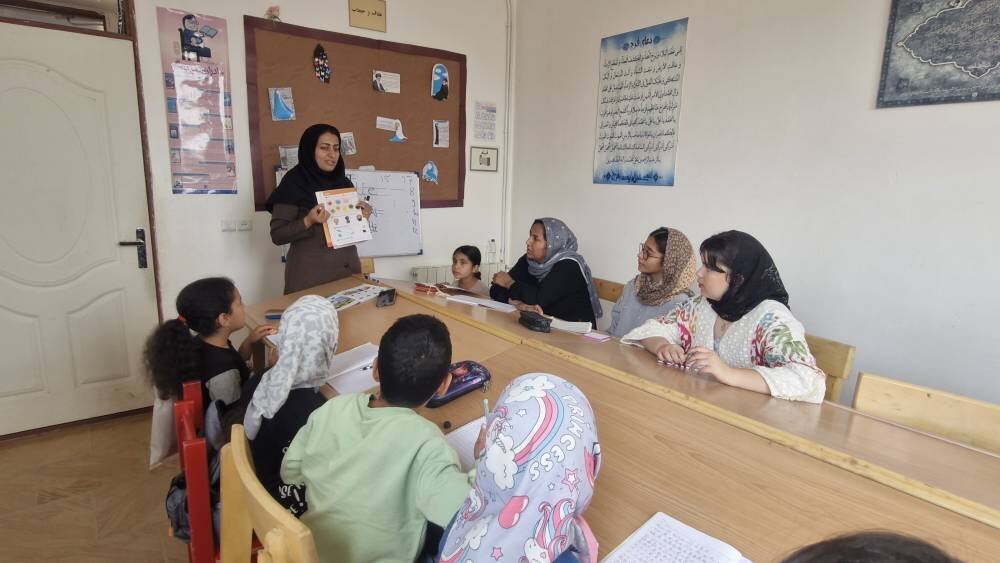 برگزاری دورههای تخصصی زبان انگلیسی در کتابخانه شهدای روستای زرد