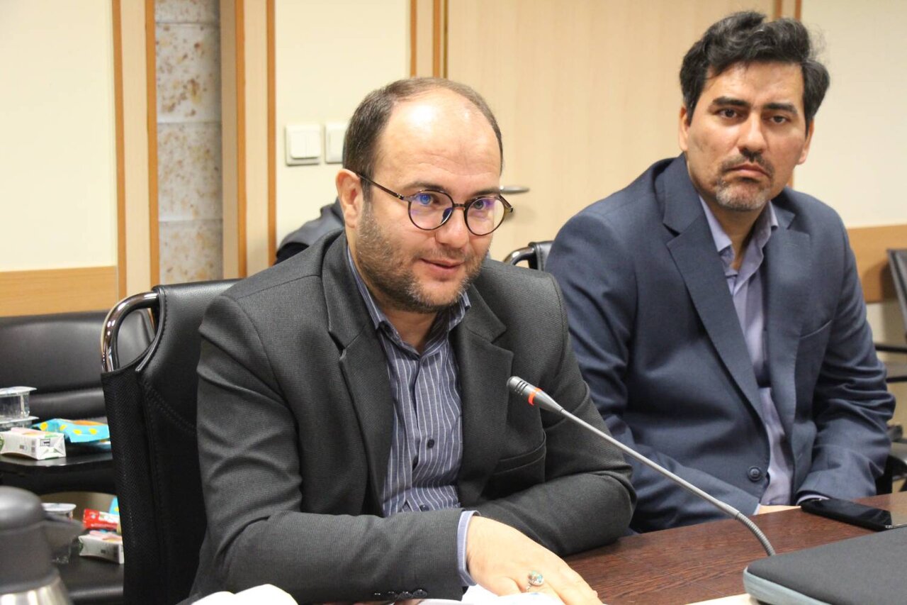 آیین تکریم مدیرکل و معارفه سرپرست ادارهکل کتابخانههای عمومی استان تهران برگزار شد