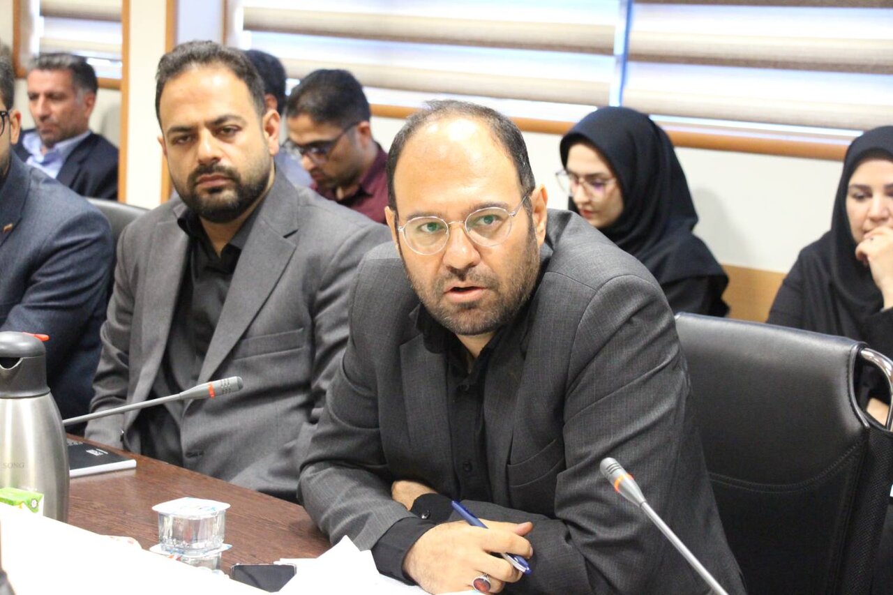 آیین تکریم مدیرکل و معارفه سرپرست اداره‌کل کتابخانه‌های عمومی استان تهران برگزار شد