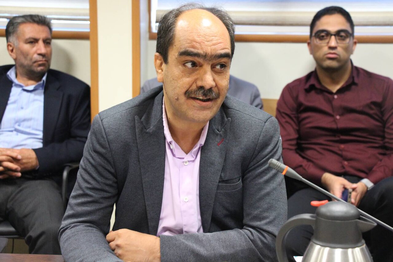 آیین تکریم مدیرکل و معارفه سرپرست اداره‌کل کتابخانه‌های عمومی استان تهران برگزار شد