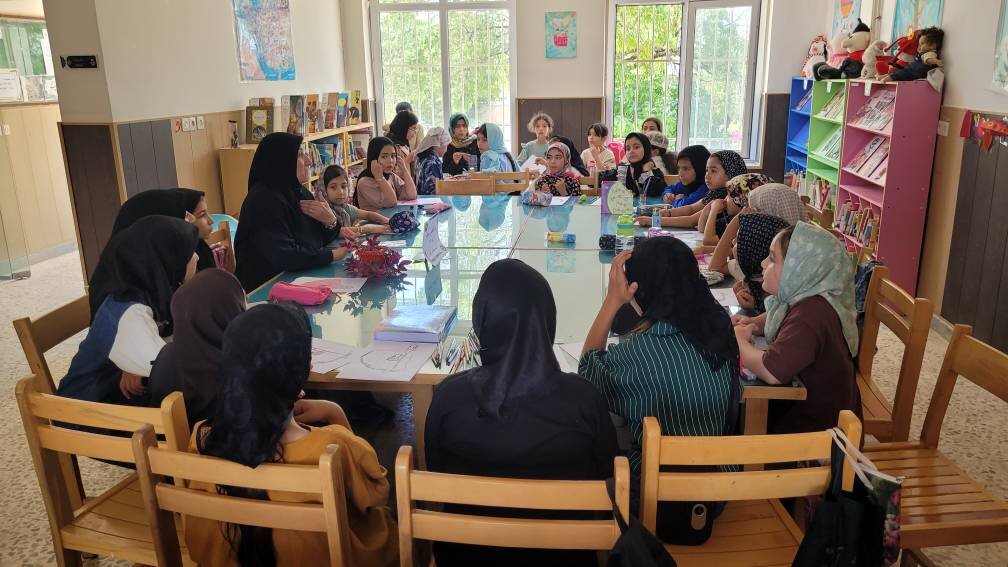 برگزاری ویژهبرنامه فرهنگی برای کودکان و نوجوانان در کتابخانه حکیم زهراوی کرسف