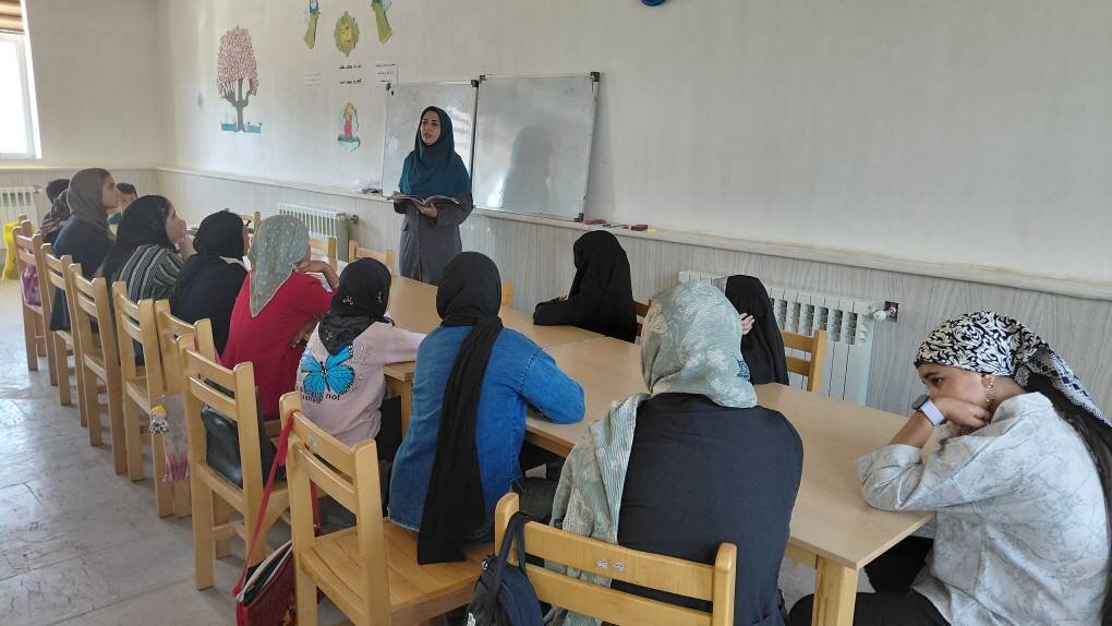 برگزاری نشست کتابخوان با موضوع عفاف و حجاب