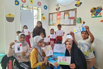 نمایشگاه کتاب و مسابقه نقاشی با موضوع عفاف و حجاب در کتابخانه شهید موسی گلوی رضاآباد