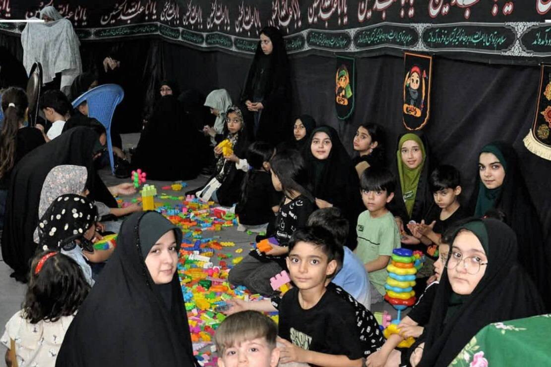 غرفه کودک موکب کتابخانه عمومی امام رضا(ع) علی‌آبادکتول برپا شد