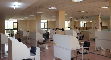تجهیز کتابخانه مرکزی اردبیل