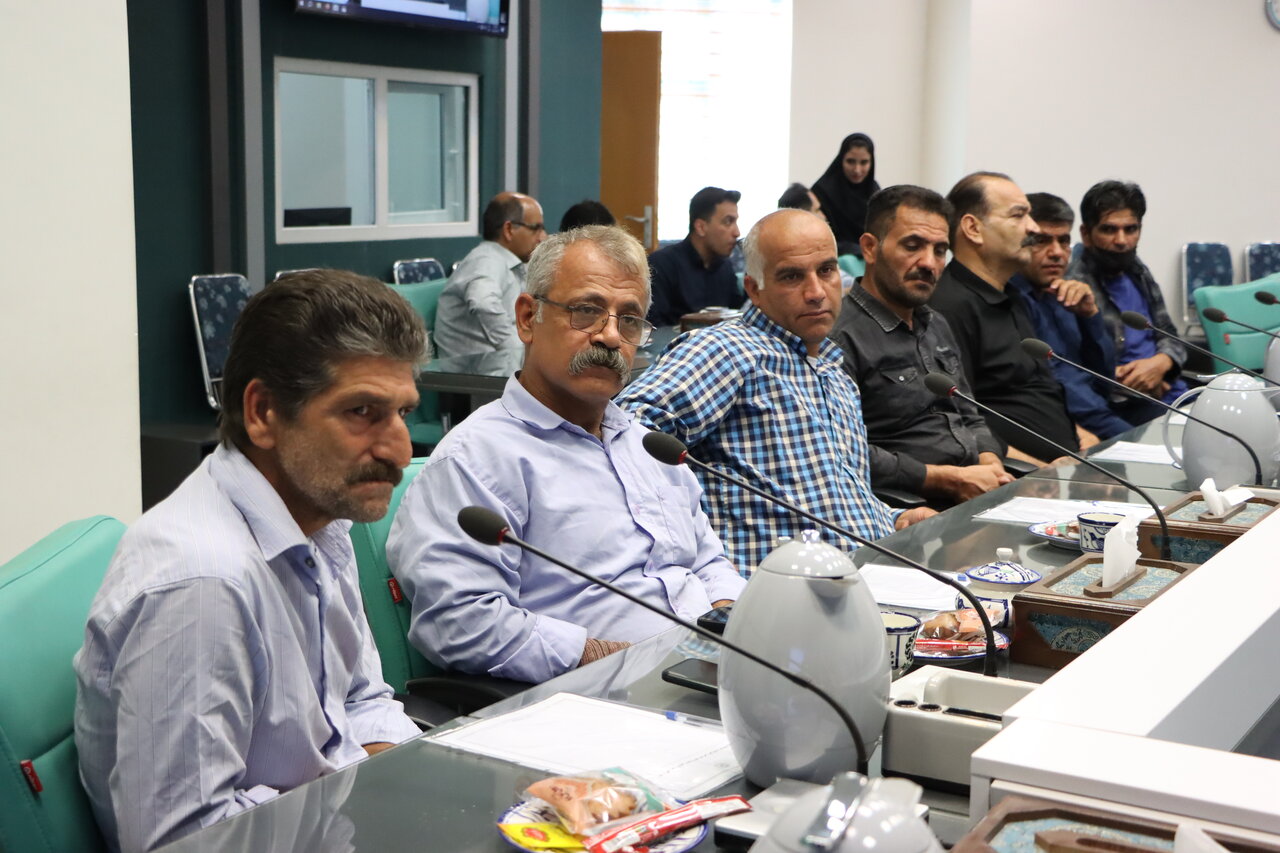 کارکنان خدمات کتابخانه مرکزی یزد آموزش دیدند