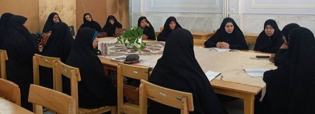 اجرای طرح غنیسازی اوقات فراغت در کتابخانههای عمومی شهرستان کرمان