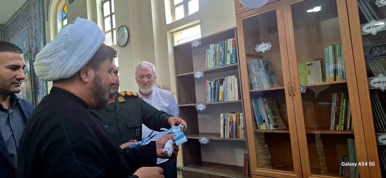 مصلای بیلهسوار به ایستگاه کتابخوانی تجهیز شد