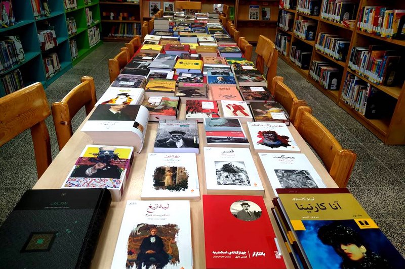 رونق کتابخانههای بوشهر با «شهرزاد»؛ ۳۳ میلیارد ریال کتاب داستان و رمان خریداری شد