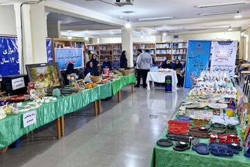 نمایشگاه صنایع‌دستی توانخواهان در کتابخانه بهشتی برازجان