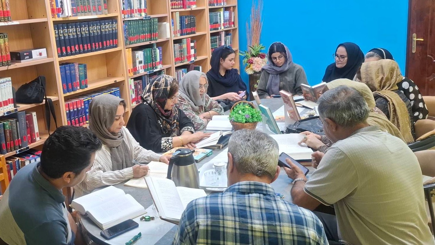 واکاوی حکمتهای ناب شیخ اجل در نشستهای هفتگی کتابخانه عمومی امیرکبیر بندر ماهشهر