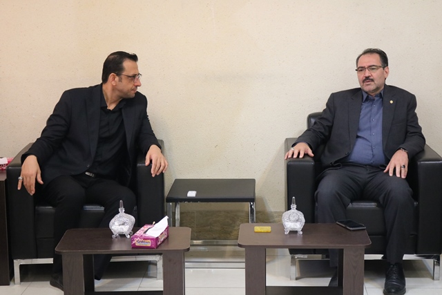 دیدار سرپرست امور شعب بانک ملی استان سمنان با مدیرکل کتابخانه‌های عمومی استان