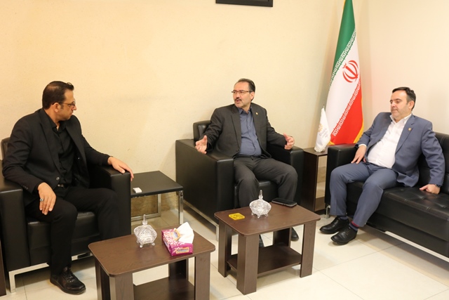 دیدار سرپرست امور شعب بانک ملی استان سمنان با مدیرکل کتابخانه‌های عمومی استان