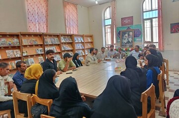برگزاری صد و دومین محفل ادبی «آوای برم» در لردگان در تکریم رهبر شهید