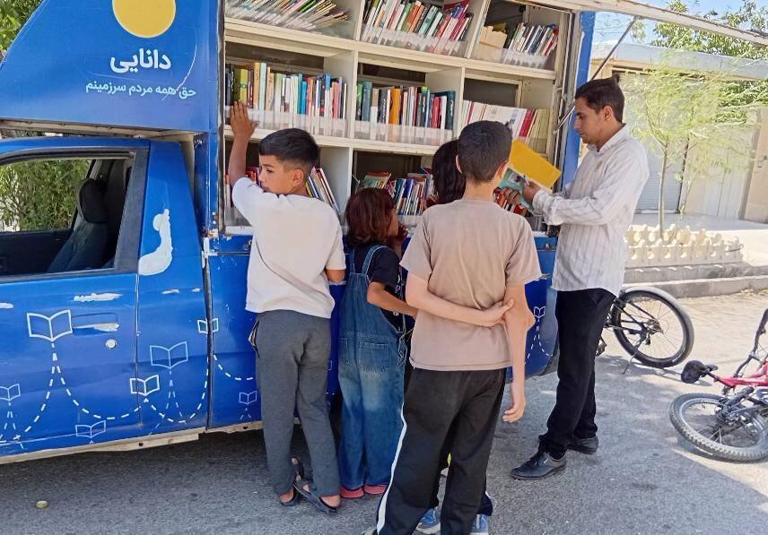 برگزاری ایستگاههای فرهنگی کتابخانه سیار در روستاهای شهرستان ابهر