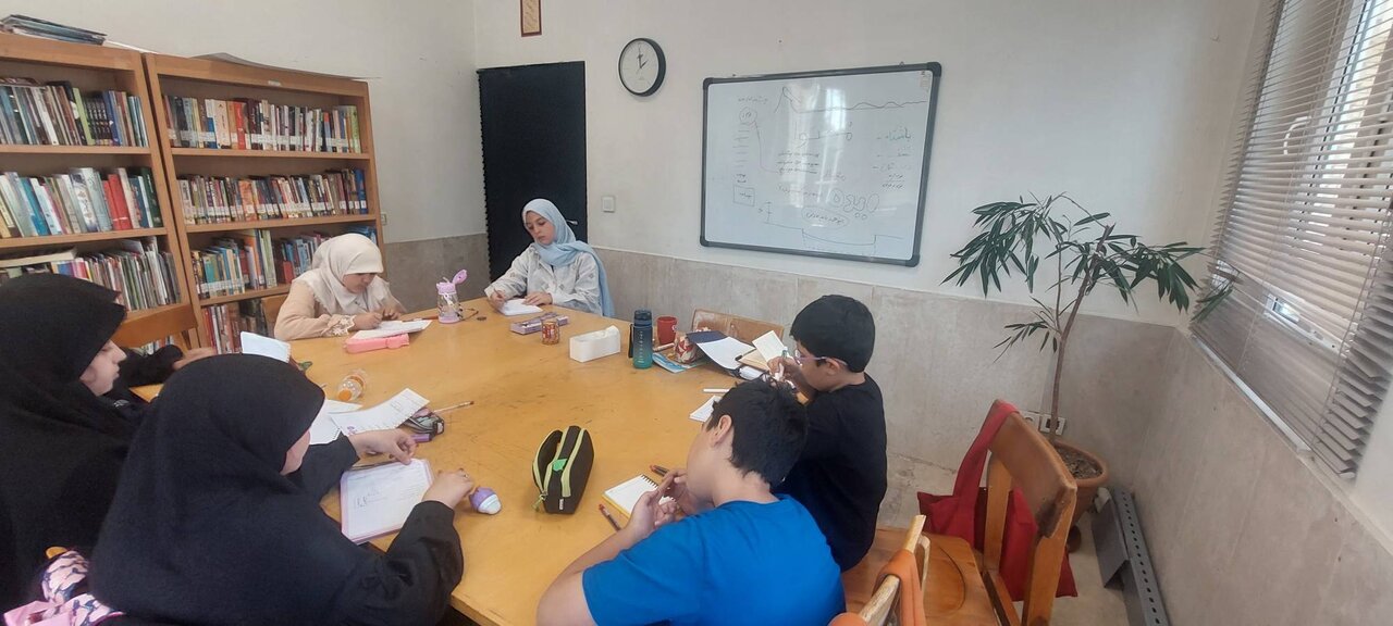 برگزاری برنامه‌های فرهنگی و آموزشی در کتابخانه‌های عمومی استان تهران