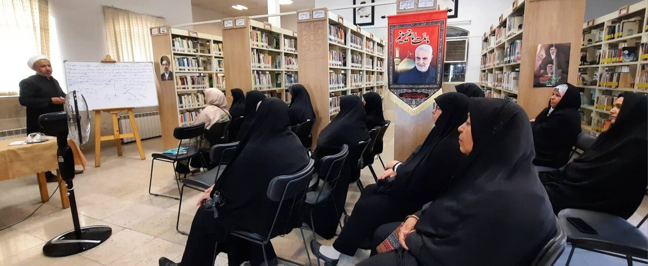 برگزاری برنامه‌های فرهنگی و آموزشی در کتابخانه‌های عمومی استان تهران