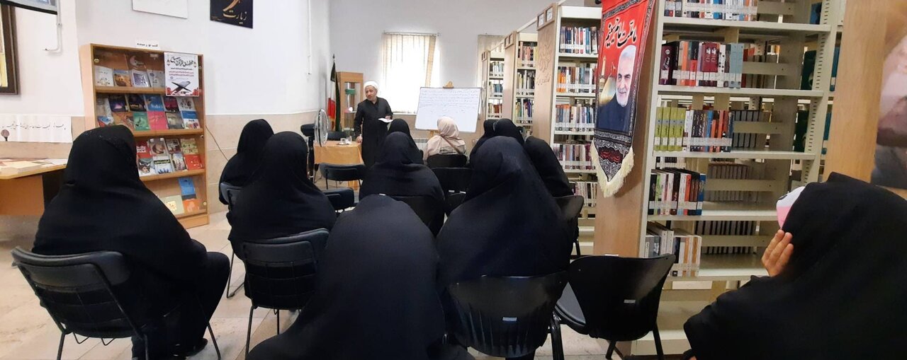 برگزاری برنامه‌های فرهنگی و آموزشی در کتابخانه‌های عمومی استان تهران