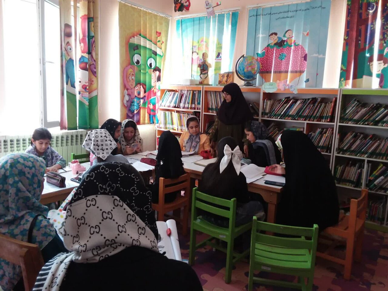 برگزاری برنامههای فرهنگی و آموزشی در کتابخانههای عمومی استان تهران