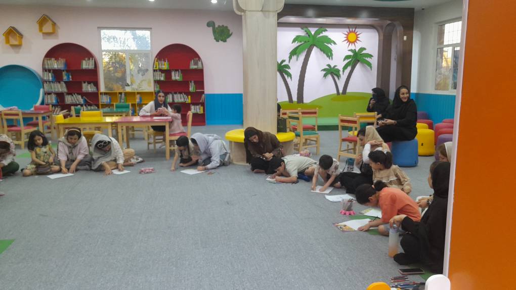 میزبانی کتابخانه مرکزی خوزستان از کارگاه خلاقانه و تعاملی «مادر و کودک»