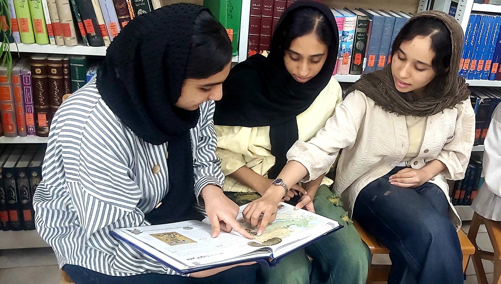 ترویج هویت ملی با برگزاری برنامه‌های تاریخ‌خوانی در کتابخانه‌های عمومی هرمزگان