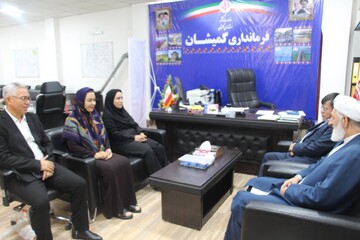 مدیرکل کتابخانه‌های عمومی استان گلستان در دیدار با فرماندار گمیشان