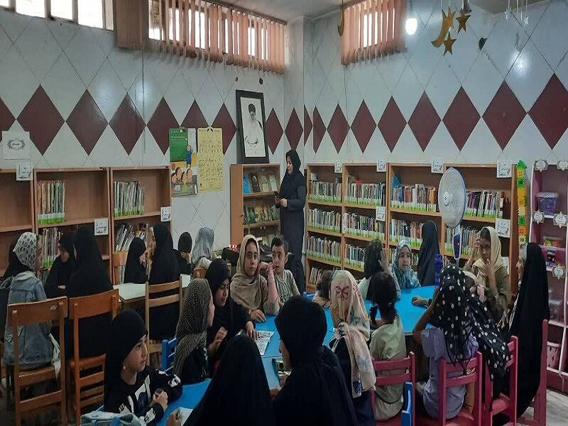 برگزاری برنامه‌های فرهنگی مناسبتی در کتابخانه شهید مطهری گز شهرستان شاهین شهر