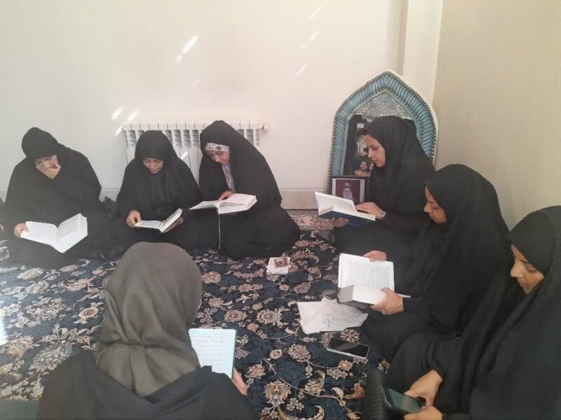 محفل قرآنی درکتابخانه عمومی روح‌الامین گرگاب برگزار شد