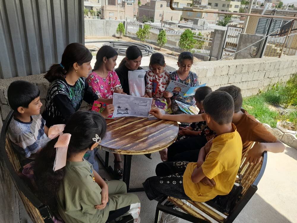 کتابخانه روستای «اوچ تپه»، بوستانی برای شکوفایی استعدادهای نوگلان