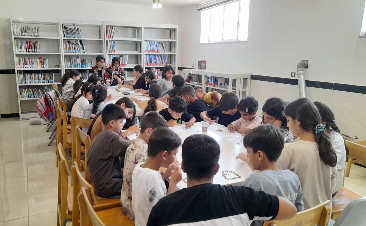 کتابخانه روستای «اوچ تپه»، بوستانی برای شکوفایی استعدادهای نوگلان
