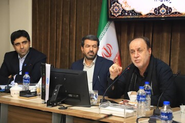 کتاب باید در دسترس همه باشد/ فاصله کتاب و کتابخانه با مردم را کاهش دهیم