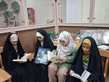 برنامه فرهنگی کتابخانه مینکی