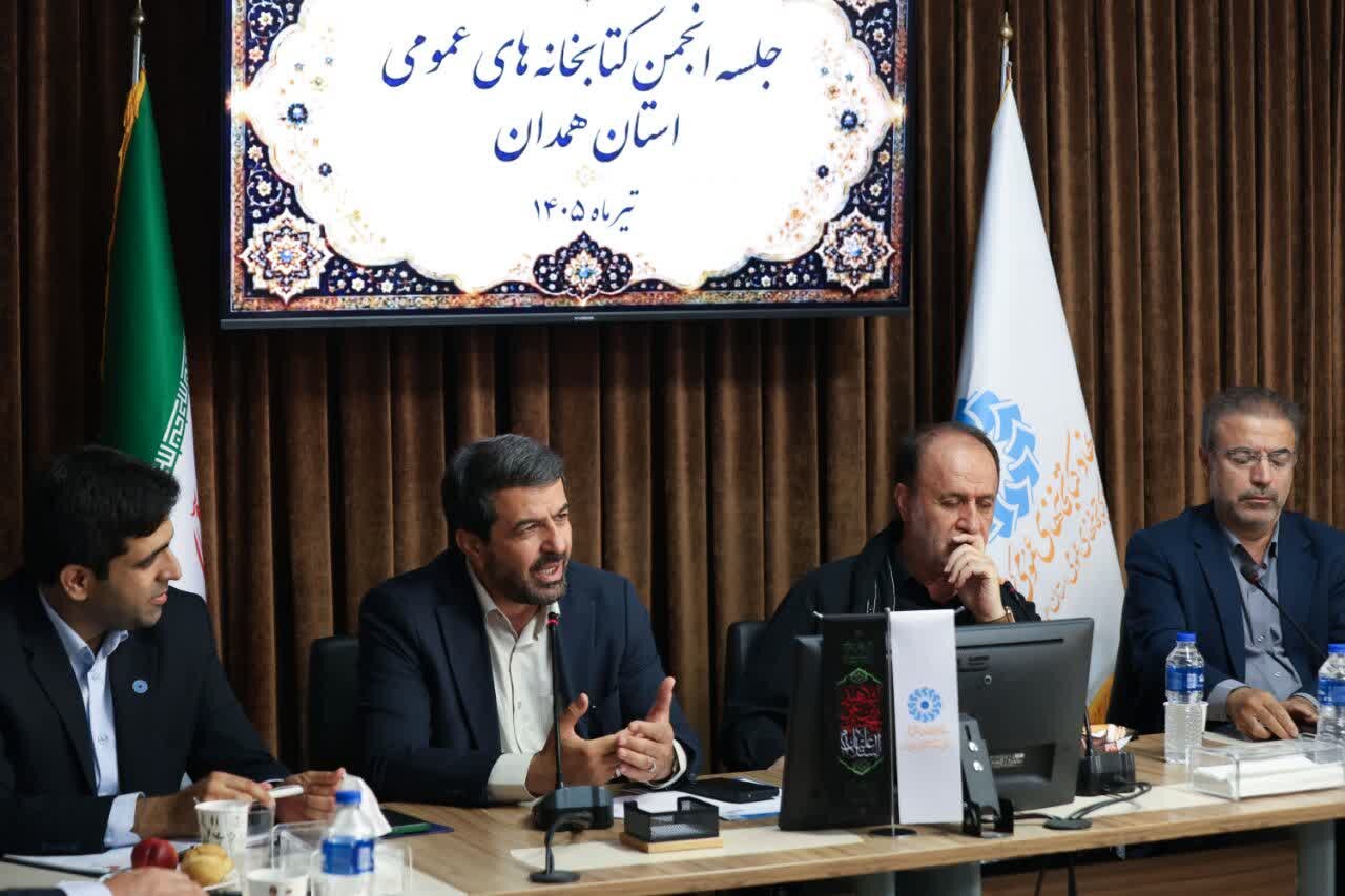 توسعه پایدار بر پایه فرهنگ بومی استوار است/ کتابخانهها کانون نشاط و هویتآفرینی در جامعهاند